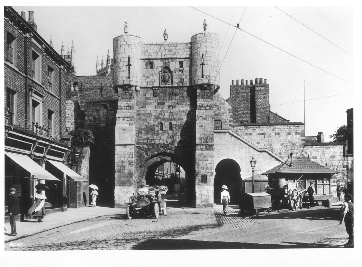 Bootham Bar, York, c.1900 de French Photographer