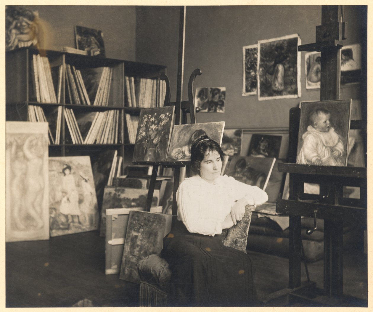 Retrato de Gabrielle Renard (1878-1959) de French Photographer