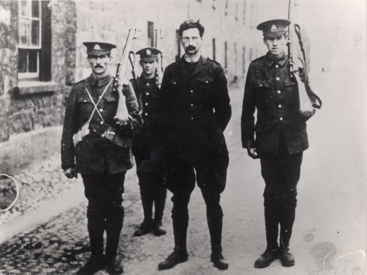 El arresto de Eamonn De Valera (1882-1975) 1917 de French Photographer