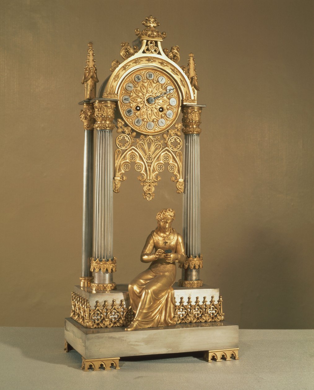 Pendule de Paris, c.1830 (mármol y bronce dorado) de French School