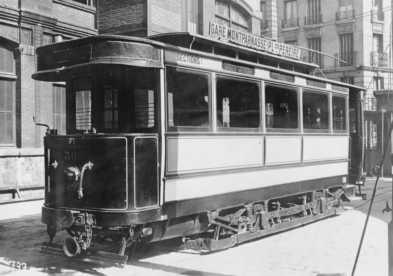 Tranvía en París, c.1900 de French Photographer