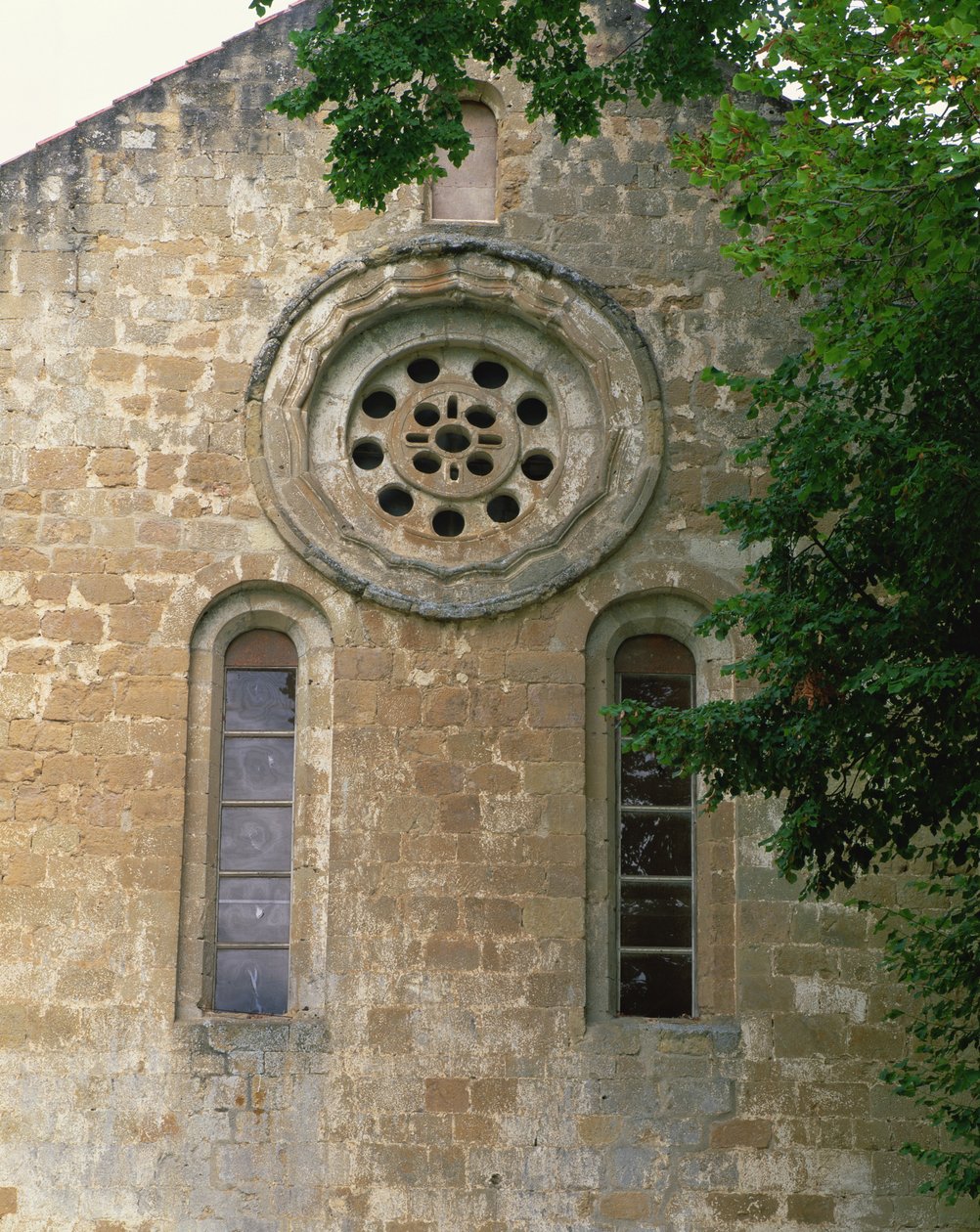 Fachada con rosetón, finales del siglo XII de French School