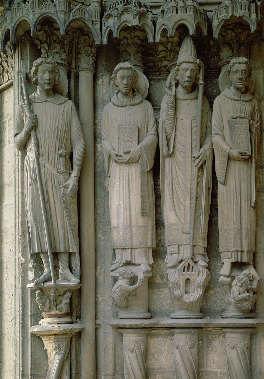 Cuatro santos mártires, catedral de Chartres, c.12120 (piedra) de French School