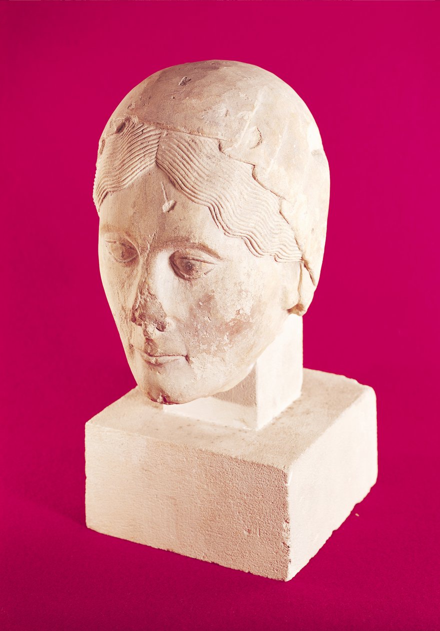 Cabeza de una mujer, de la Catedral de Cambrai de French School