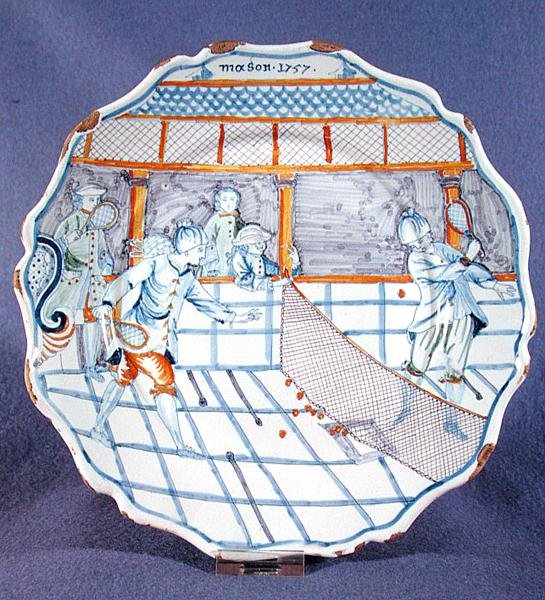 Plato pintado con una escena de tenis de French School
