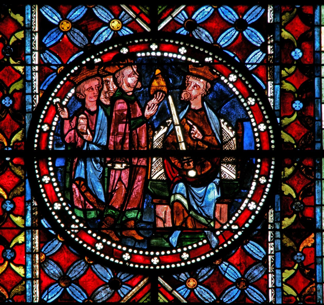 Ventana w102 que representa a los Magos con Herodes de French School