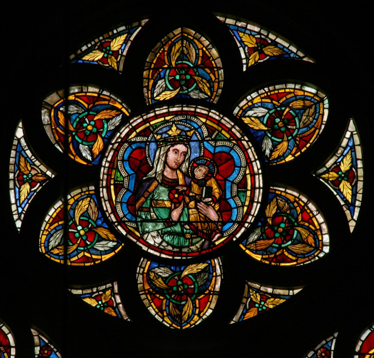 Ventana w207 que representa a la Virgen y el Niño de French School