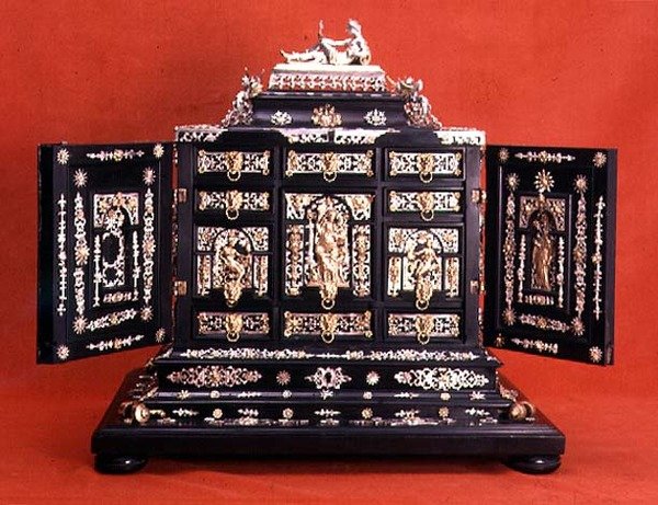 Gabinete, con monturas de plata dorada, alemán, c.1600 de German School