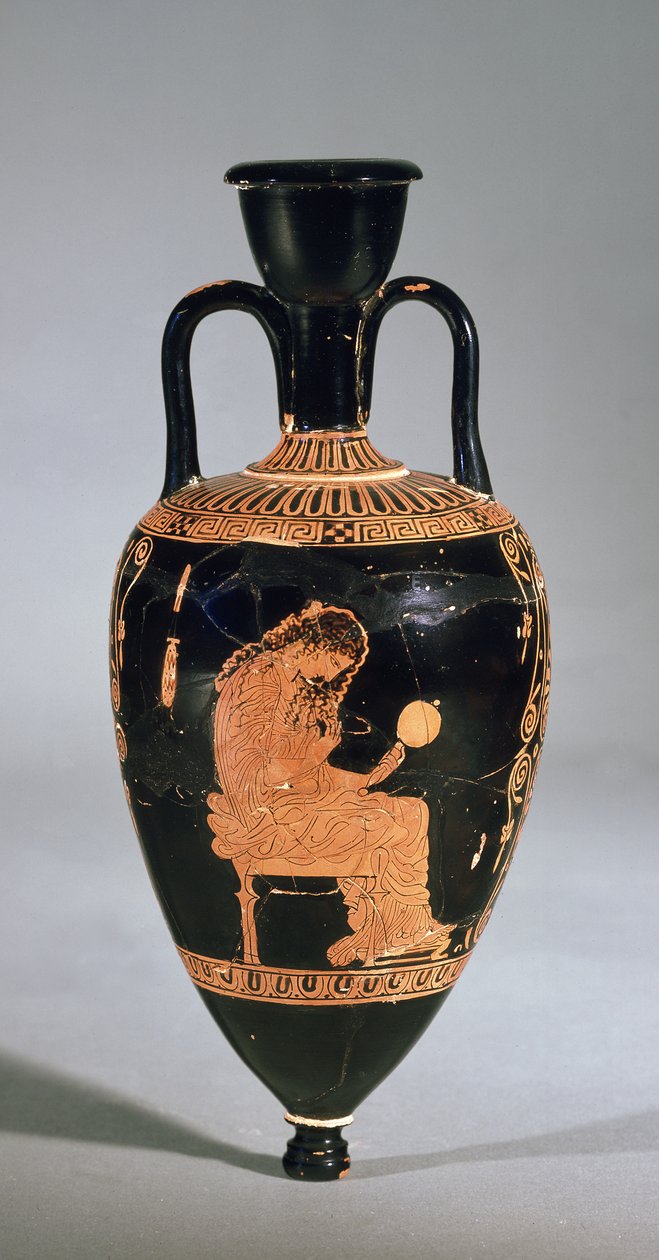 Amphoriskos que representa a una mujer sentada peinándose, sosteniendo un espejo (cerámica) de Greek