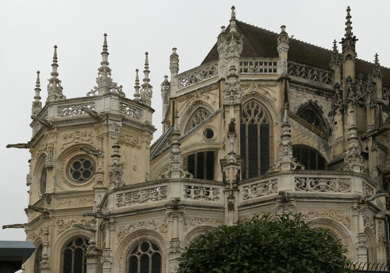 Extremo este de la iglesia de Hector Sohier