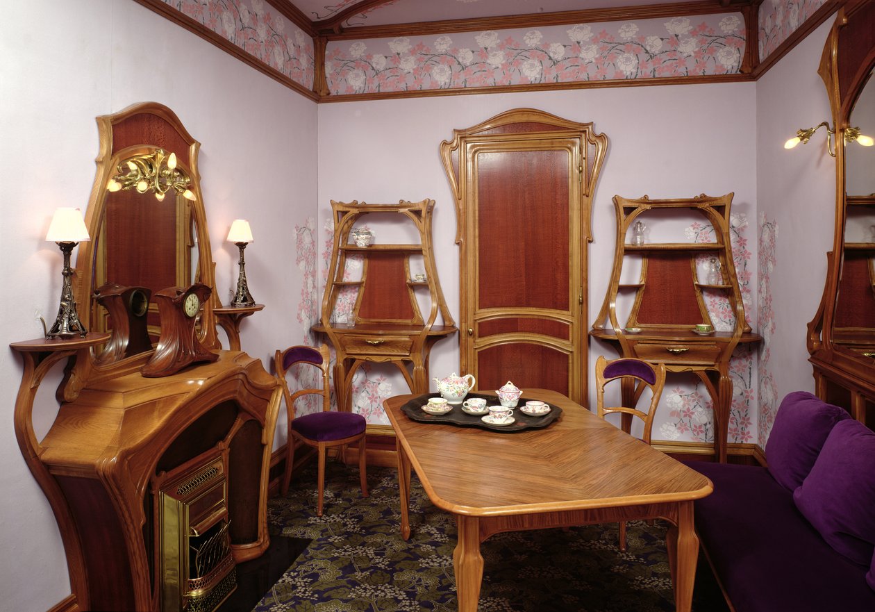 Reconstrucción de un salón del Café de París de Henri Sauvage