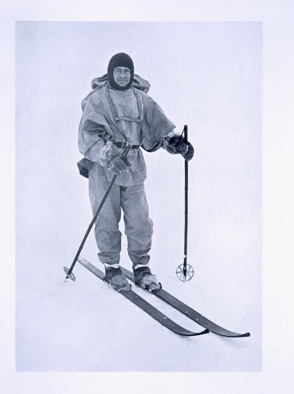 El Capitán Scott (1868-1912) en esquís durante la expedición 