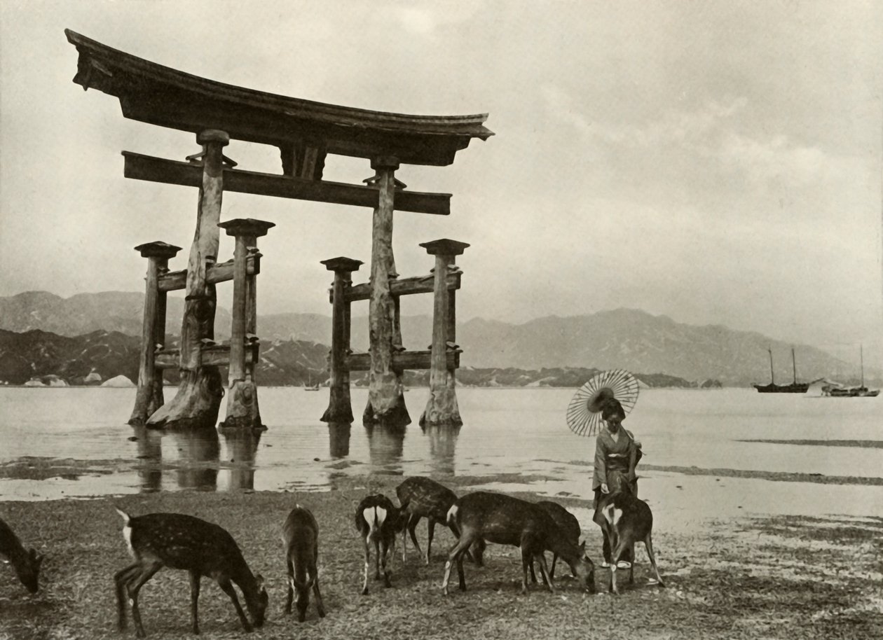 El viejo Torii en Miyajima, 1910 de Herbert Ponting