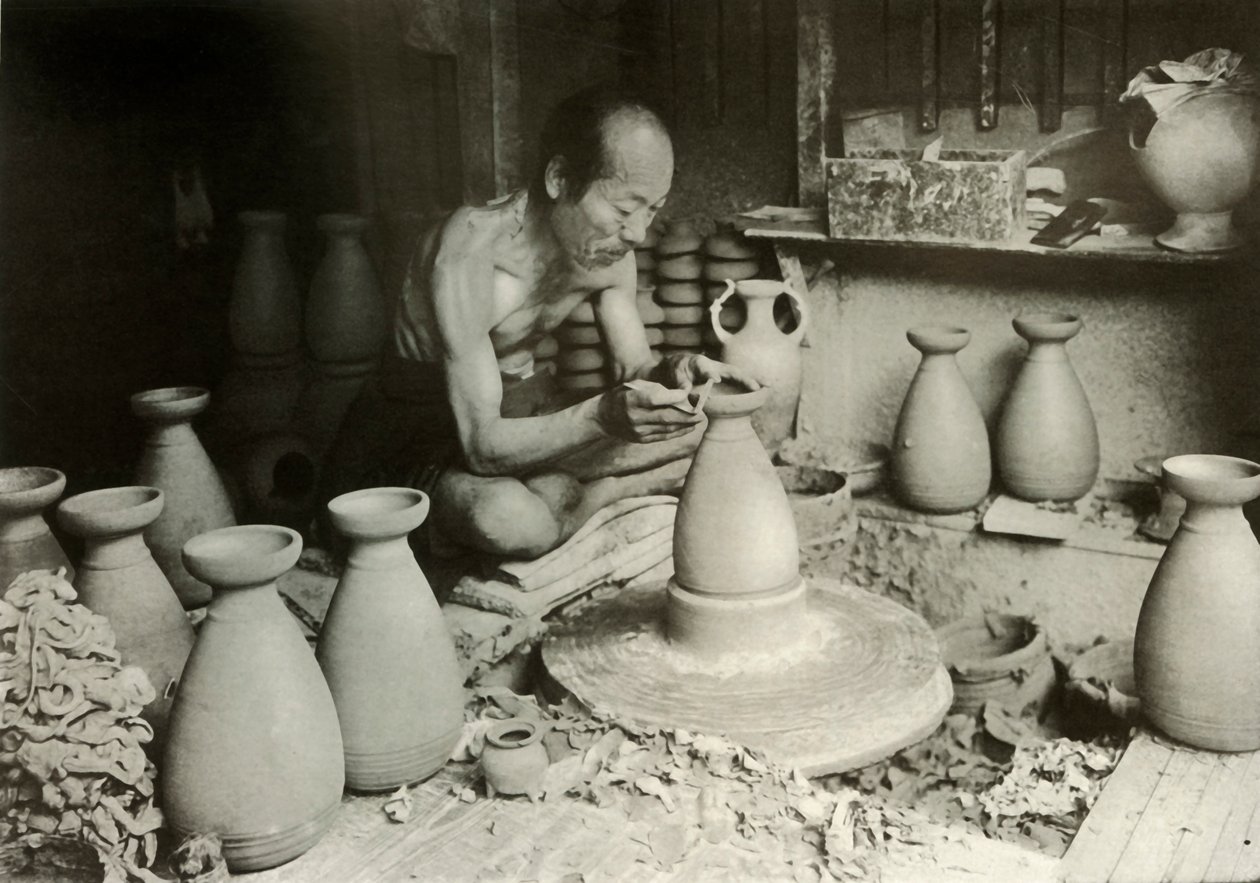 El alfarero en su rueda, 1910 de Herbert Ponting