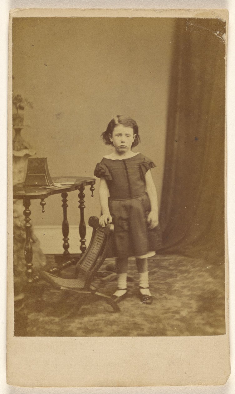 D.A. Totter [niña, de pie] de I. Clarke