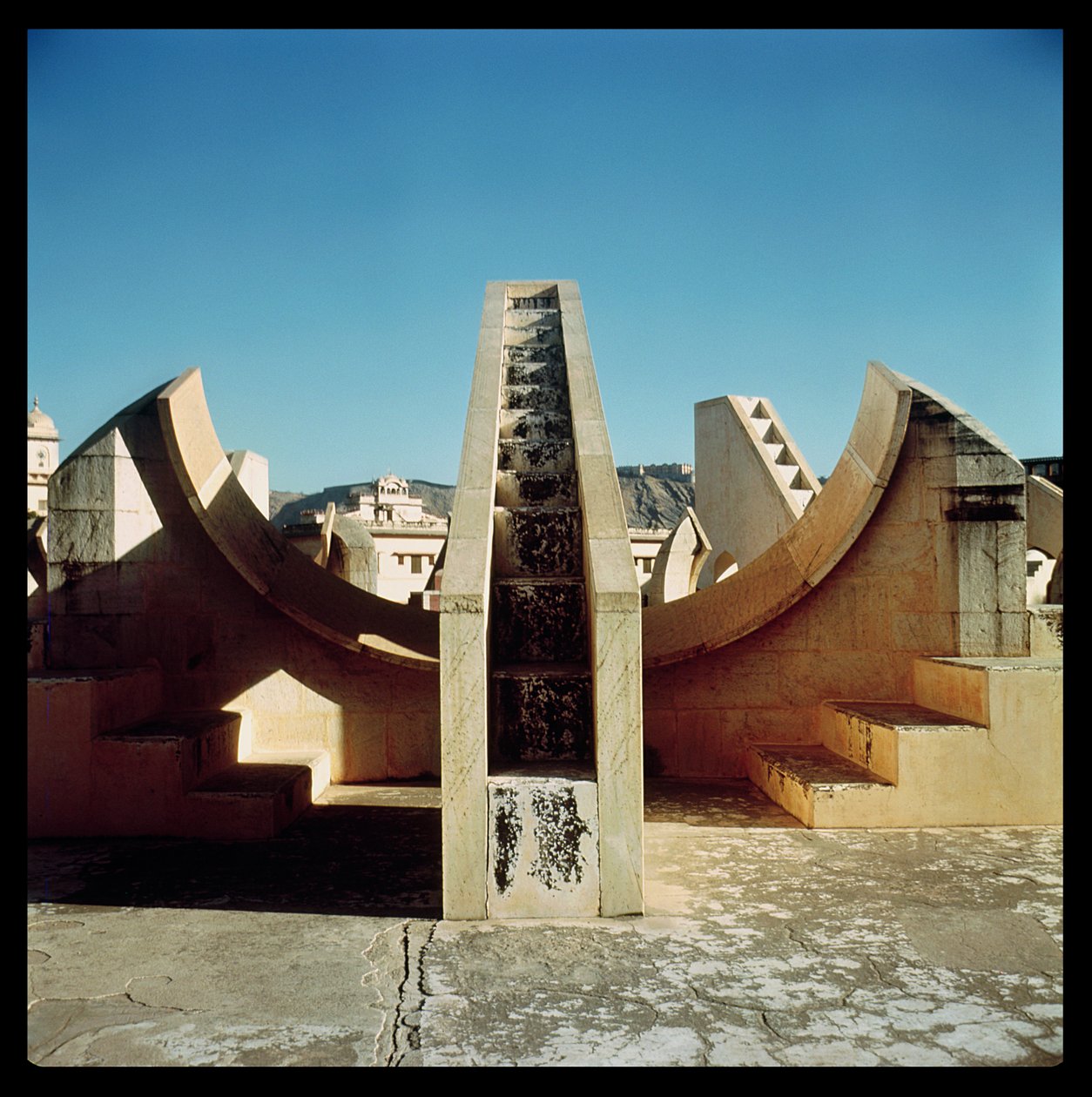 Observatorio astronómico, construido entre 1726-34 de Indian School