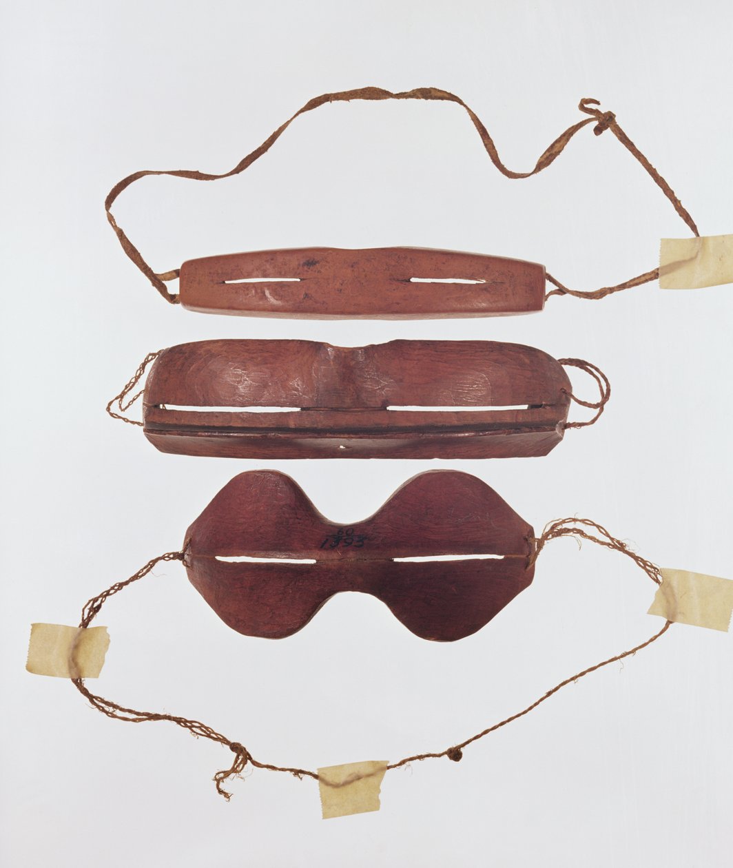 Gafas de sol inuit (cuero) de Inuit School