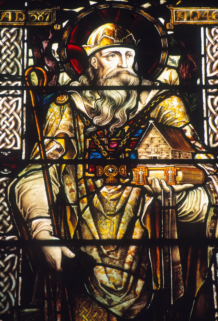 Vidriera que representa a San Patricio de Irish School
