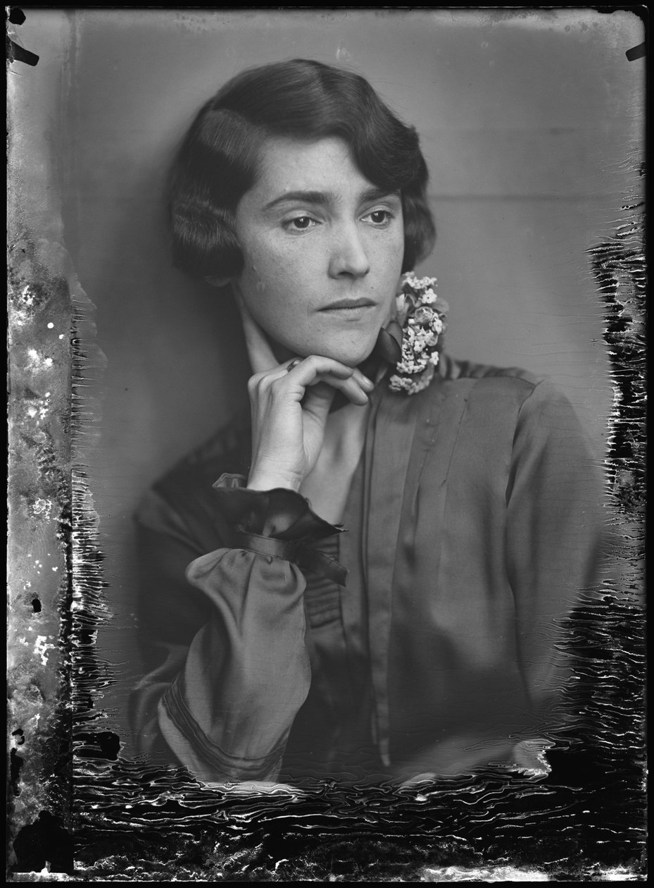 Annie Roland Holst-de Meester (1927) de Jacob Merkelbach