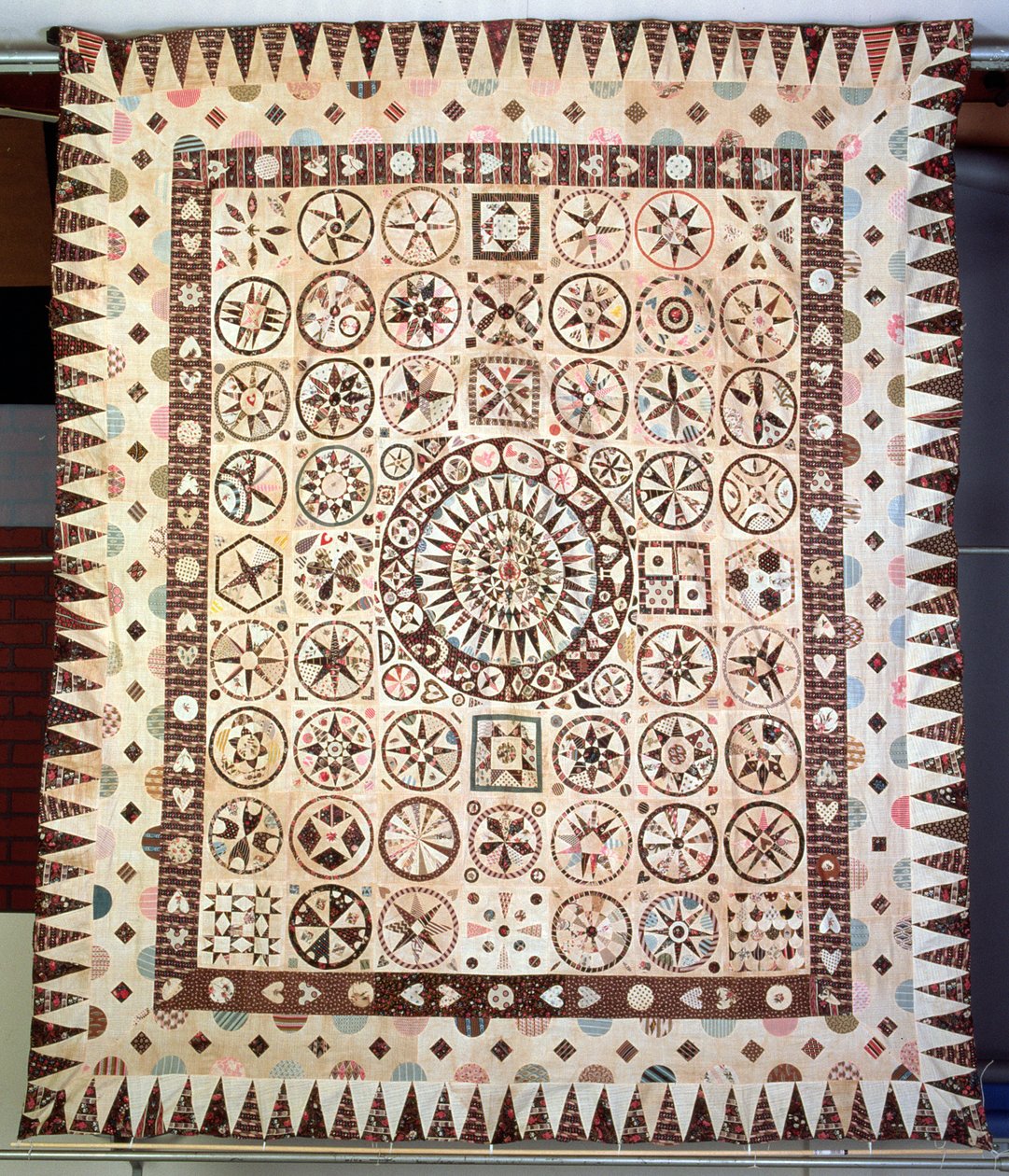 Cubrecama de patchwork, Irlanda, 1850-60 de Jane Pizar