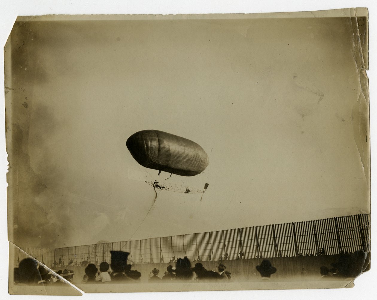 Dirigible "California Arrow" de Jessie Tarbox Beals