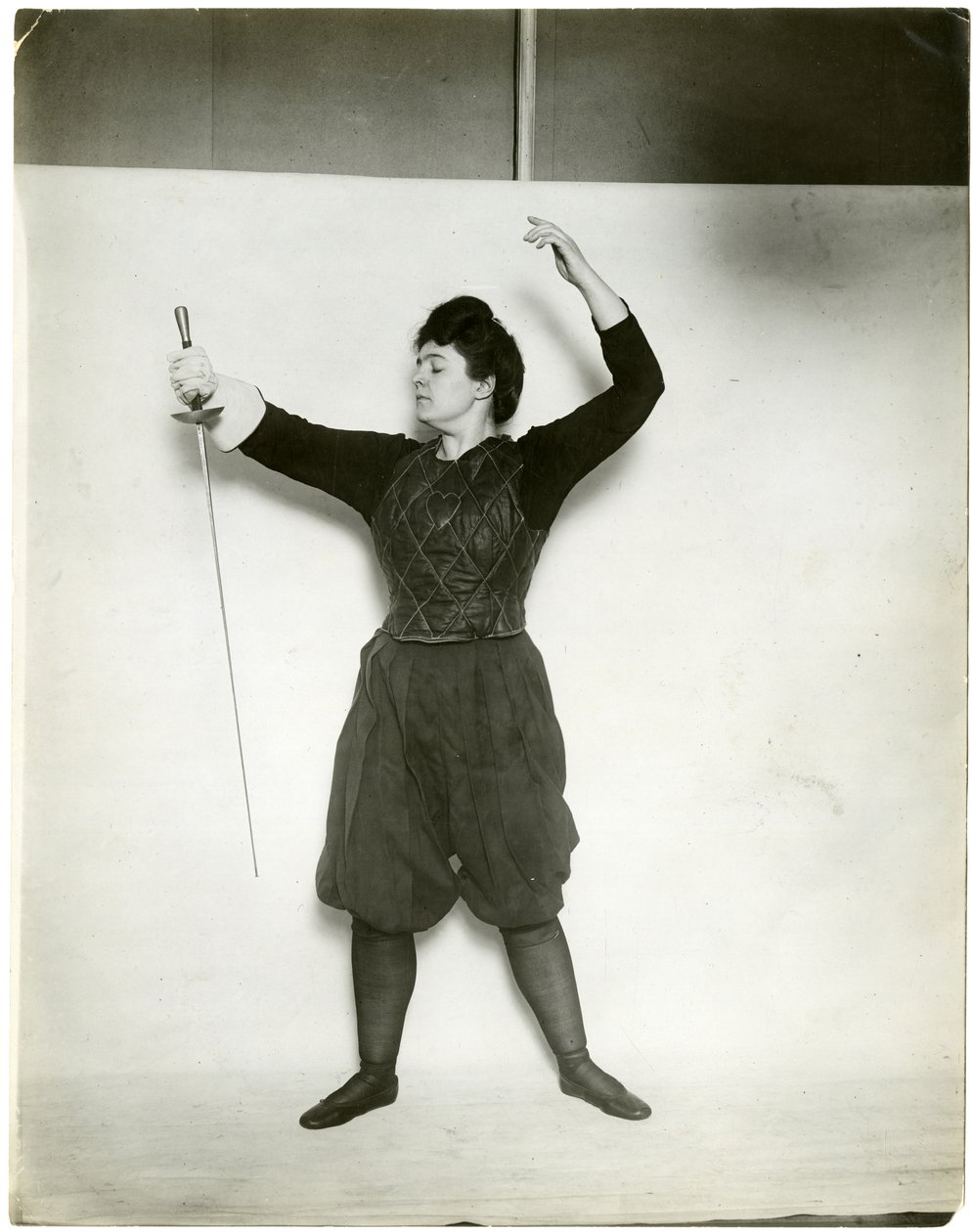 Modelo antiguo, c.1905-18 de Jessie Tarbox Beals