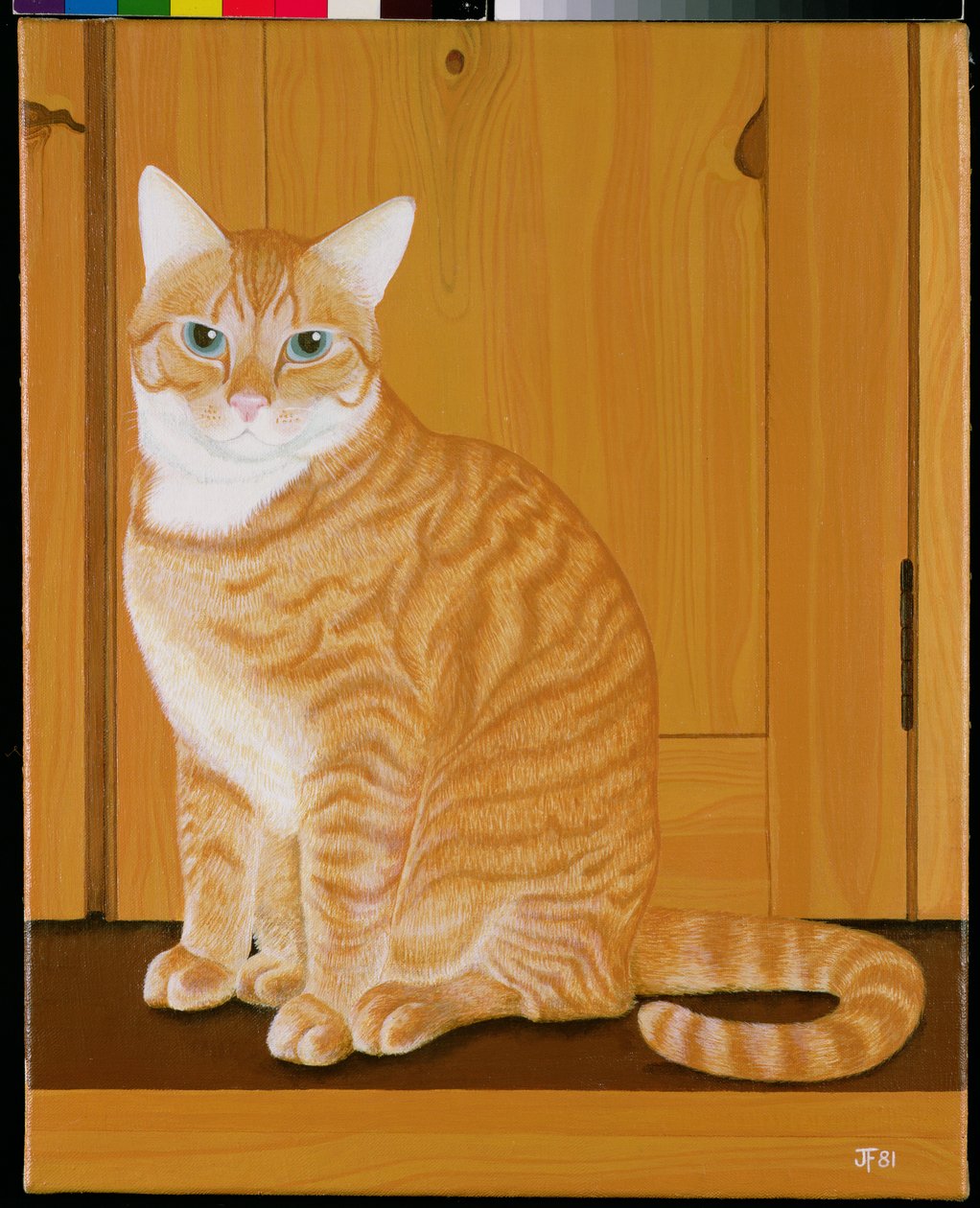 Gato mermelada junto a una puerta de Joan Freestone
