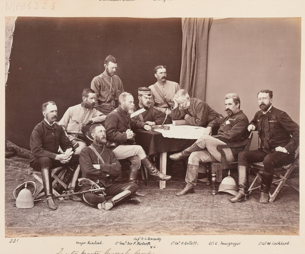 Grupo del Intendente General, Febrero 1880 de John Burke