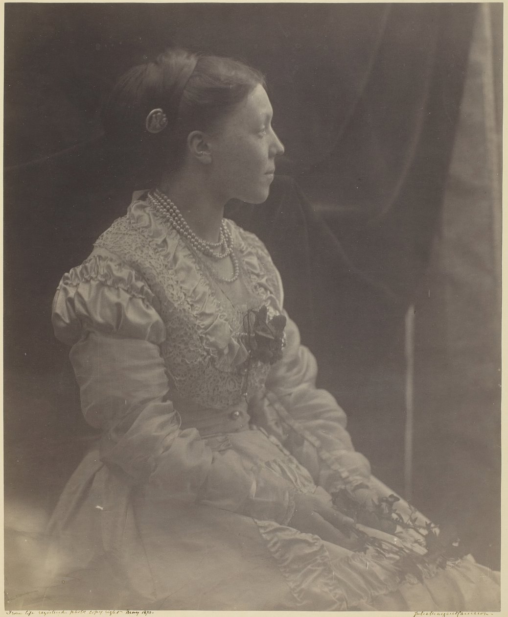 Anne Thackeray Ritchie, mayo 1870 de Julia Margaret Cameron