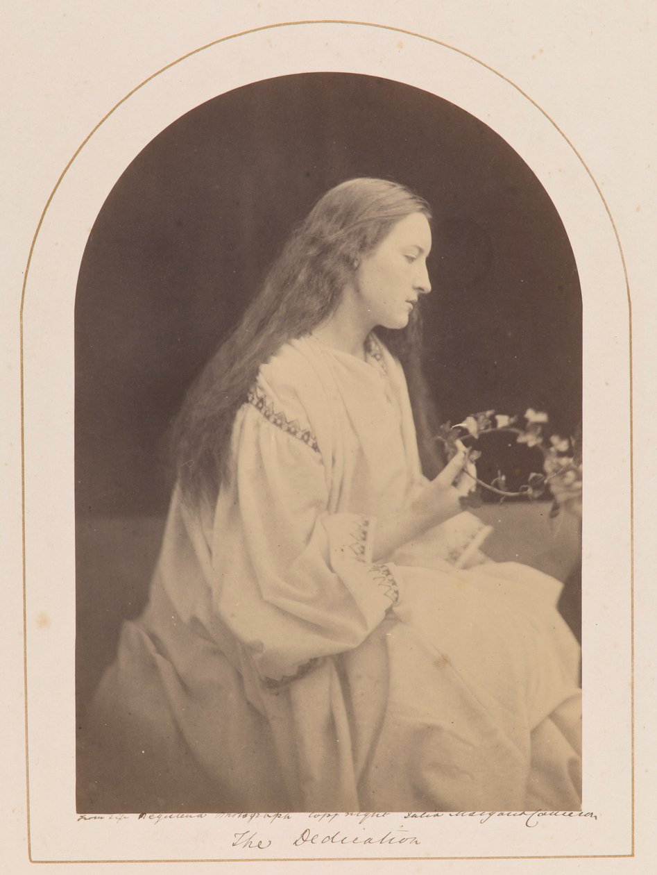 La dedicación [Hattie Campbell] de Julia Margaret Cameron