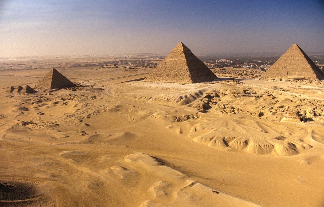Pirámides de Giza; Khafre; Khufu; Menkaure; Giza; Egipto de Kenneth Garrett