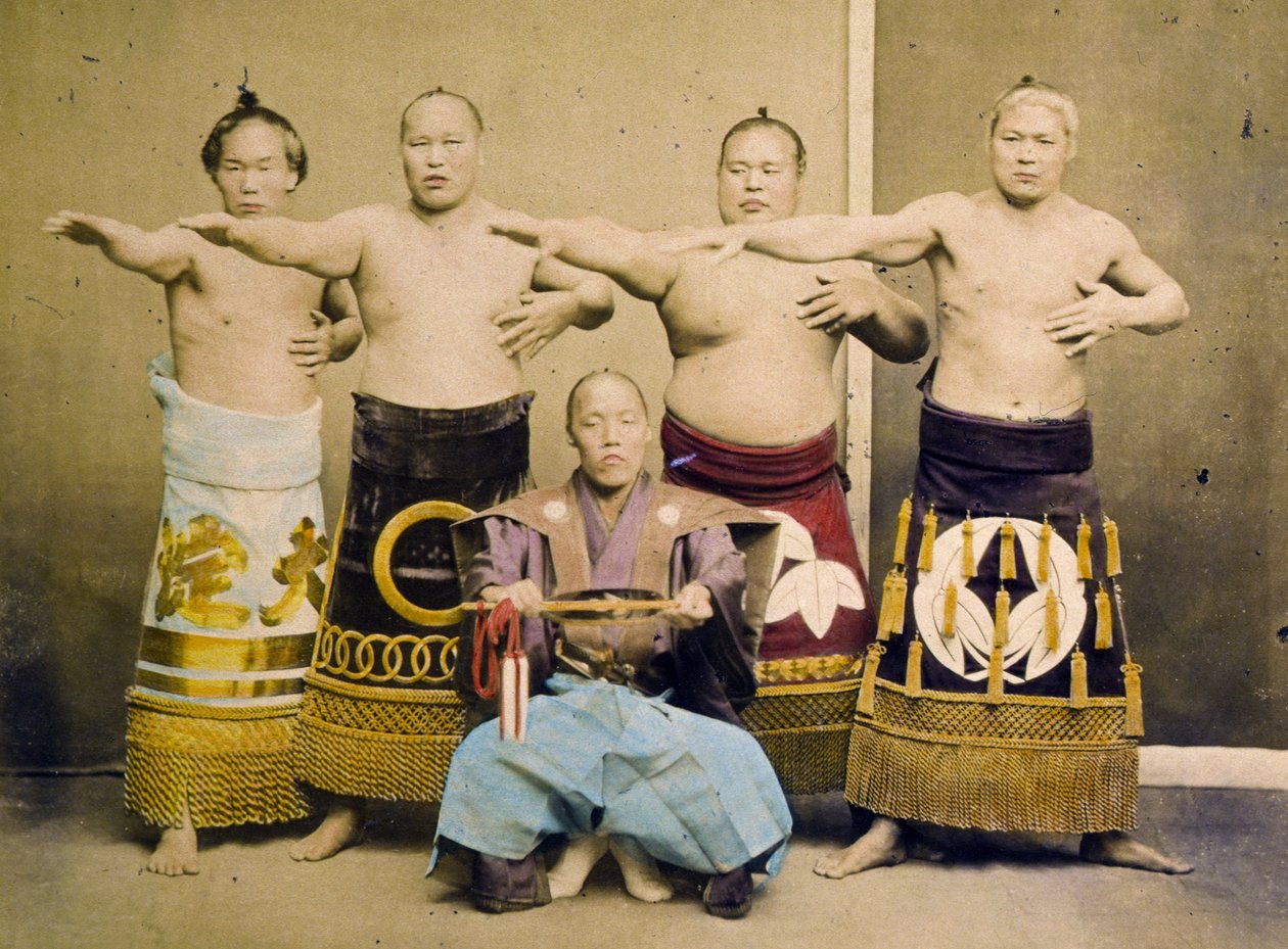 Luchadores de sumo, c.1877 de Kusakabe Kimbei
