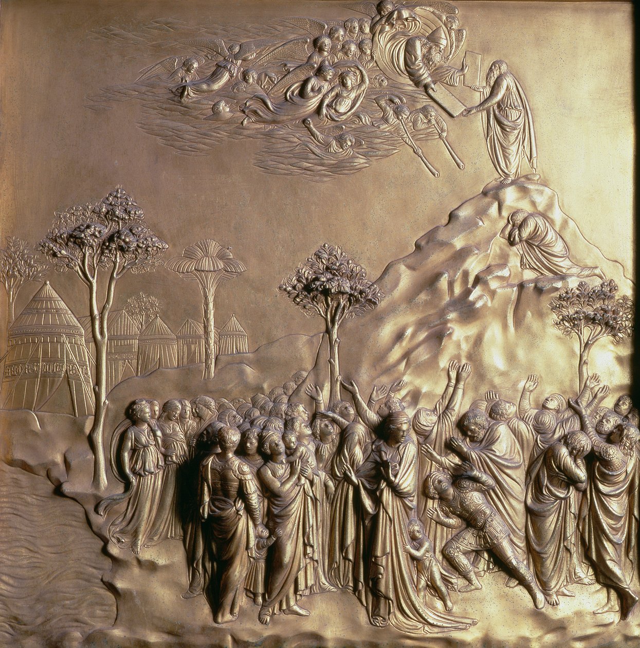 Moisés recibiendo las Tablas de la Ley, uno de los diez paneles de relieve de las Puertas del Paraíso (puertas este), 1425-52 (bronce dorado) de Lorenzo Ghiberti