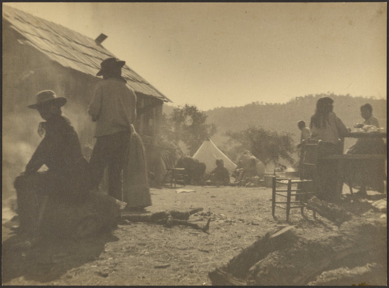 [Acampada durante la comida de grupo] de Louis Fleckenstein