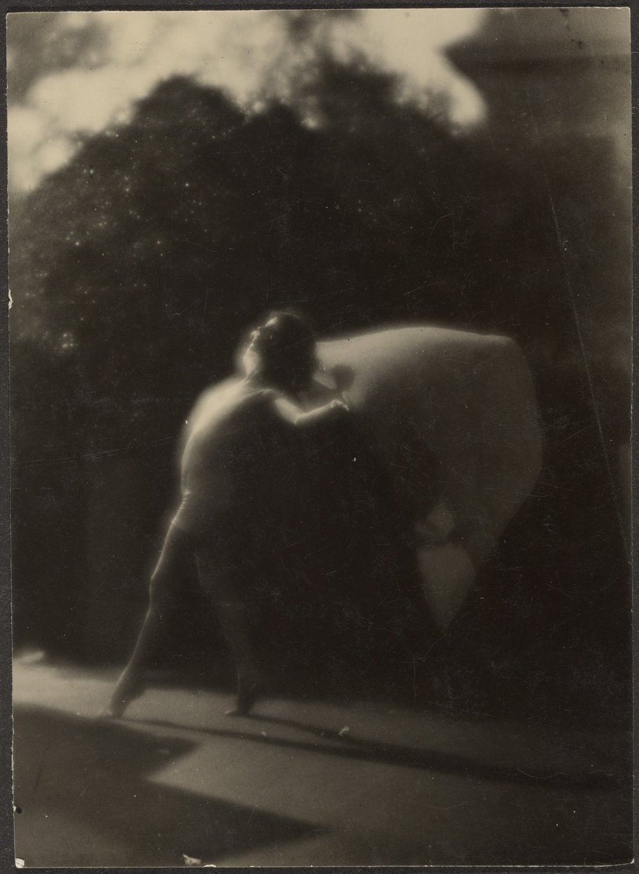 [Bailarina en el jardín] de Louis Fleckenstein