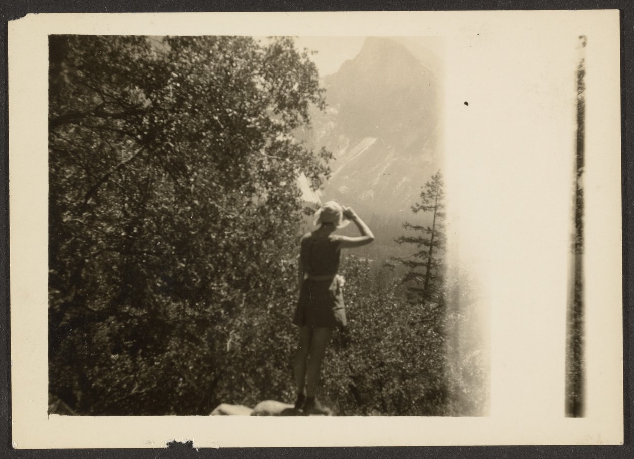[Figura en el bosque] de Louis Fleckenstein