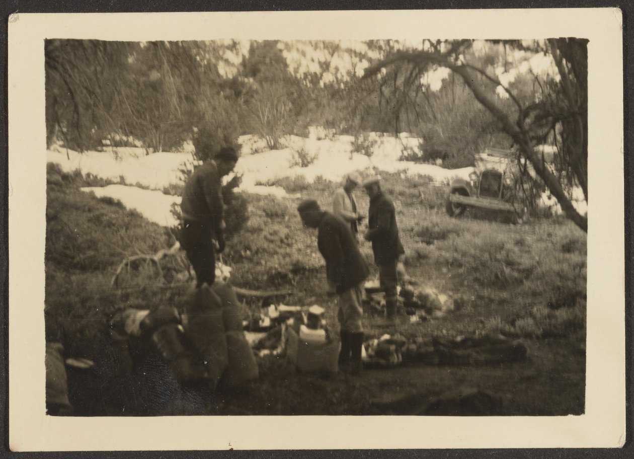 [Figuras en el campamento] de Louis Fleckenstein
