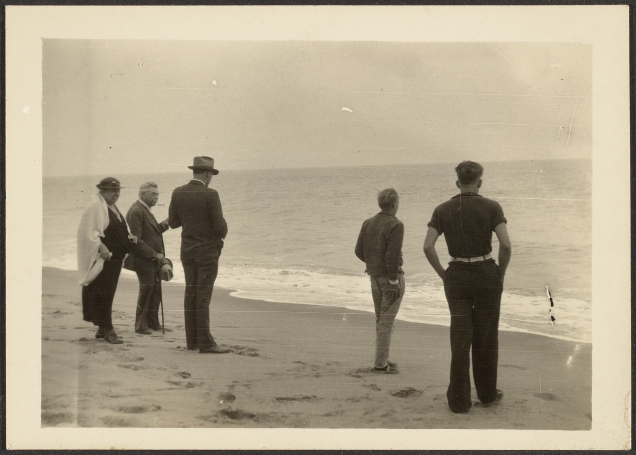 [Familia Fleckenstein en la playa] de Louis Fleckenstein