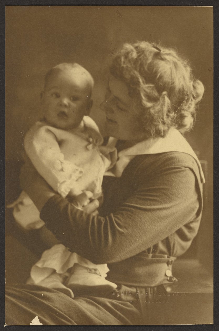 [Retrato de madre sonriendo a su hijo] de Louis Fleckenstein