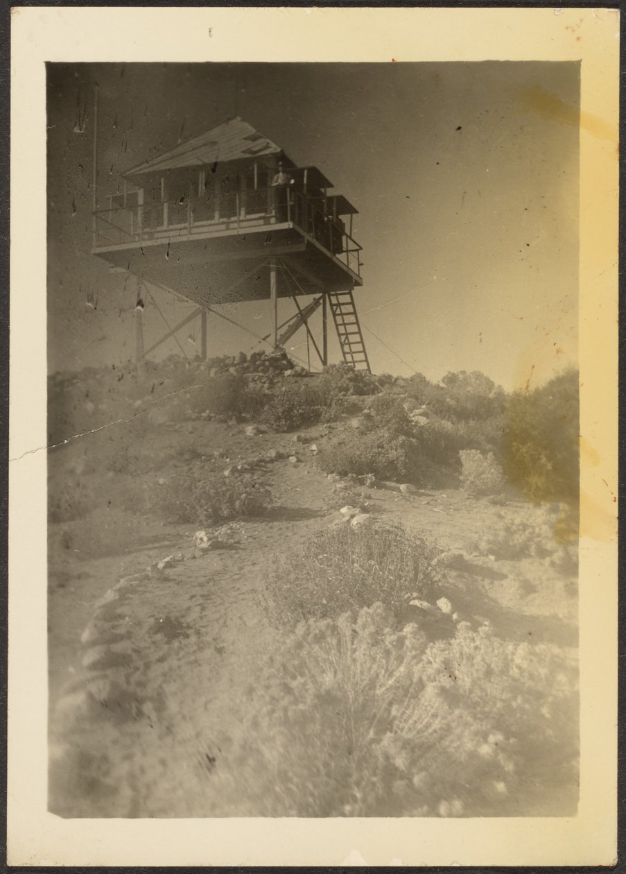 [Torre de vigilancia en el paisaje] de Louis Fleckenstein