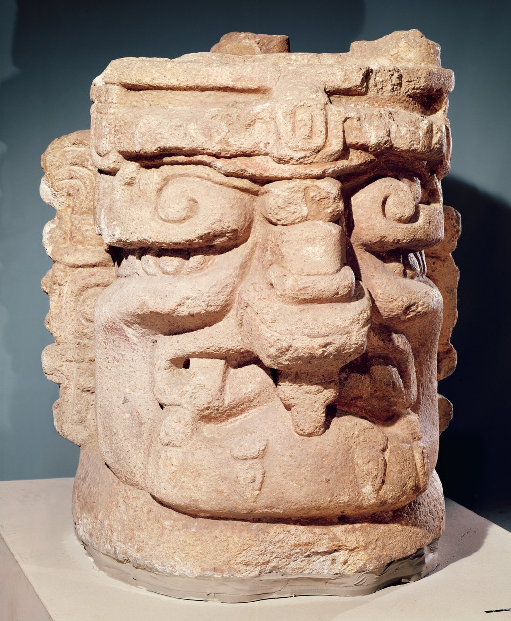 Cabeza antropomórfica, probablemente un incensario, c.1000-1500 de Mayan