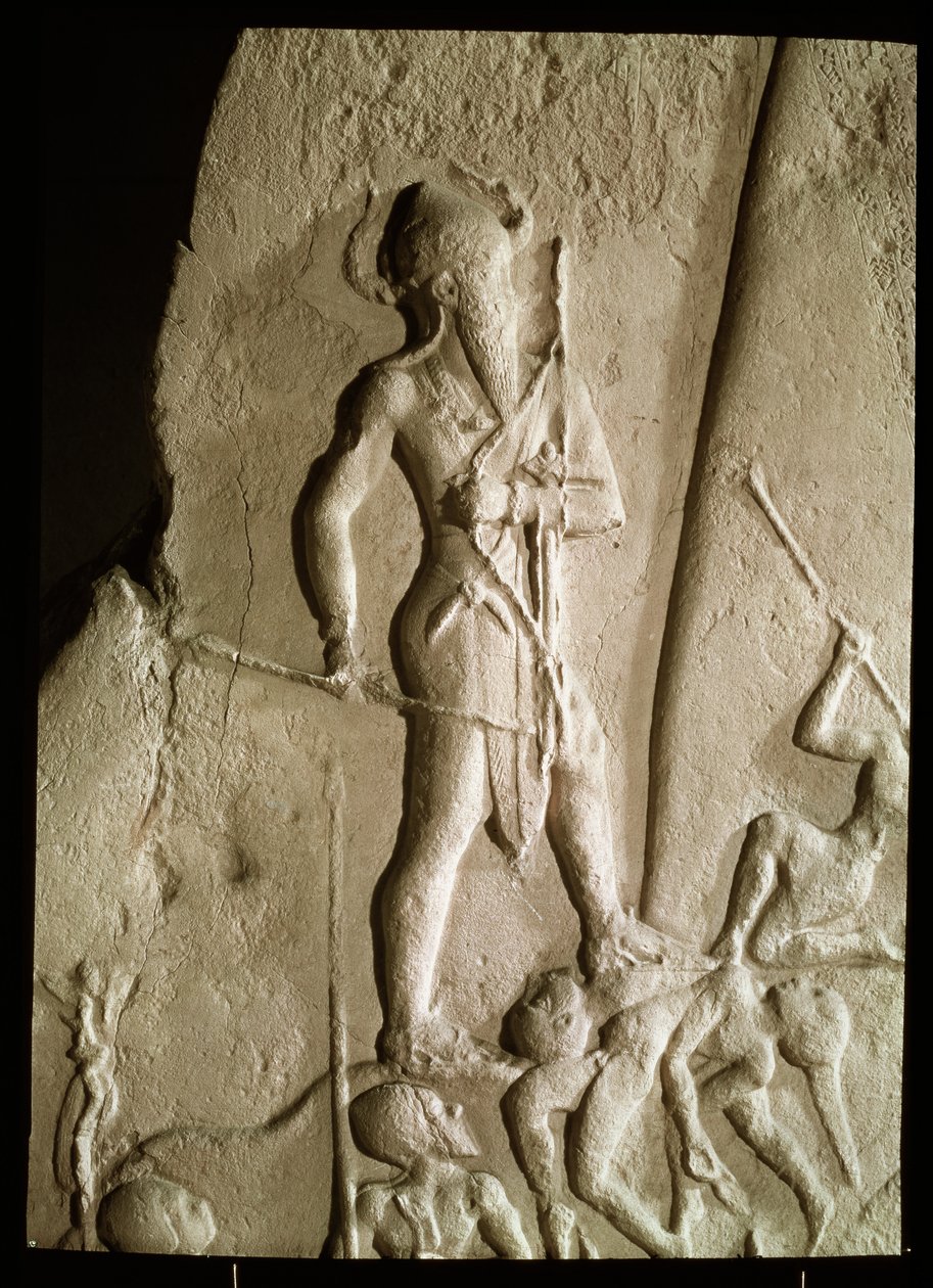 Estela de la Victoria de Naram-Sin (2225-2185 a.C.) Rey de Akkad sobre los Lullubi, Periodo Acadio, c.2230 (arenisca rosa) (detalle) de Mesopotamian
