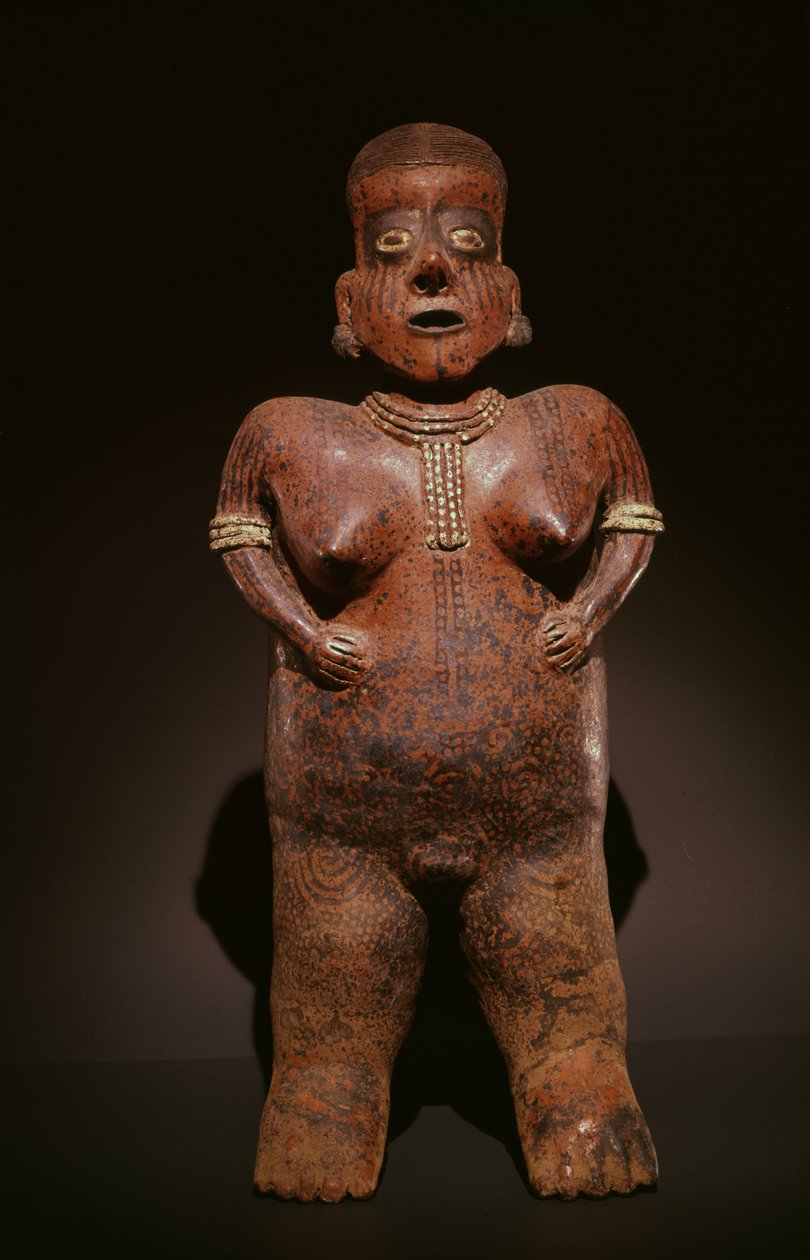 Figurilla representando a una mujer elaboradamente pintada de Nayarit