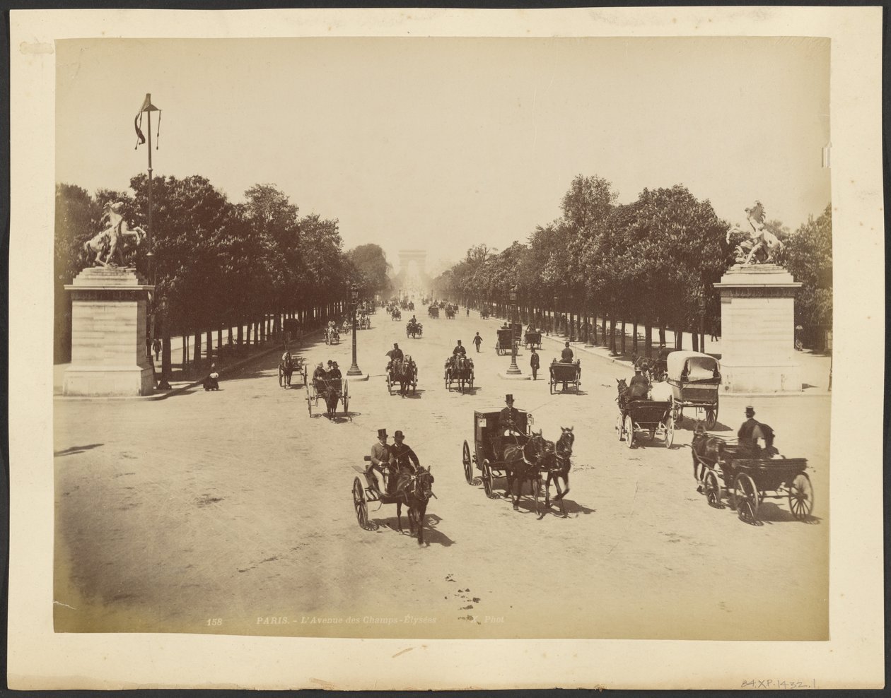 París: Avenida de los Campos Elíseos de Neurdein freres