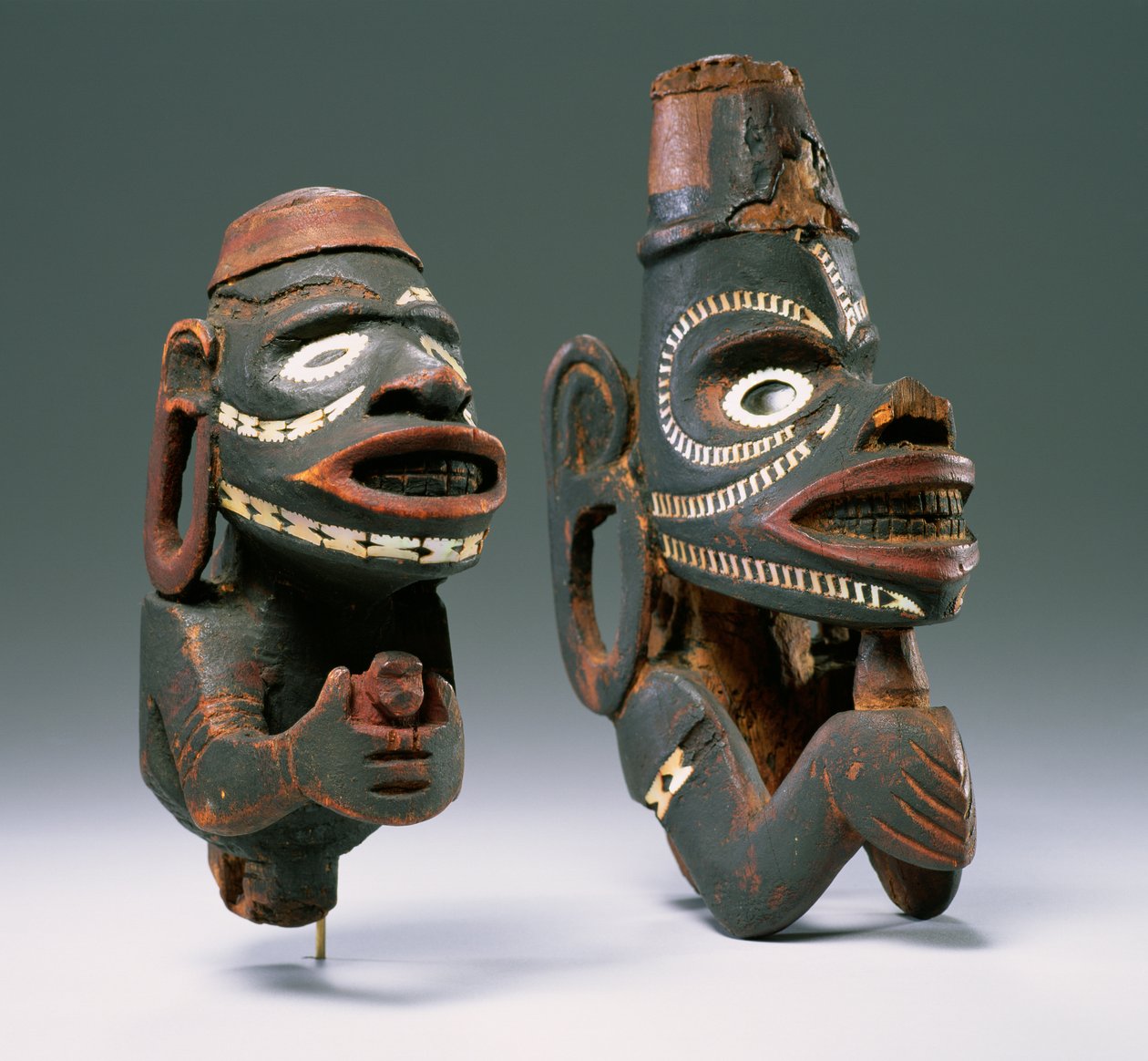 Proas de canoa (nguzu nguzu) posiblemente de las Islas Salomón de Oceanic