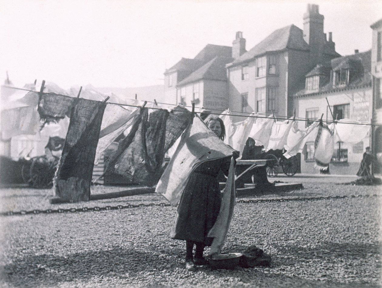Tendiendo la ropa, Ciudad Vieja de Hastings de Paul Martin