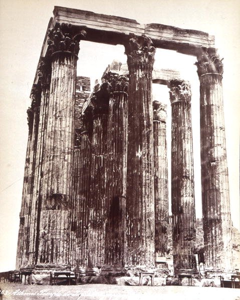 Templo de Zeus en Olimpia de Photographer Italian