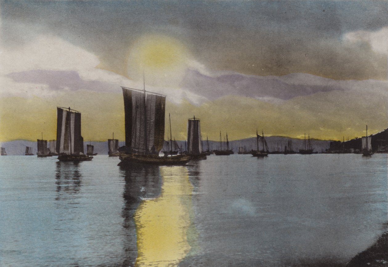 Japón, c.1912: Puesta de sol, costa de Akashi de Photographer Japanese