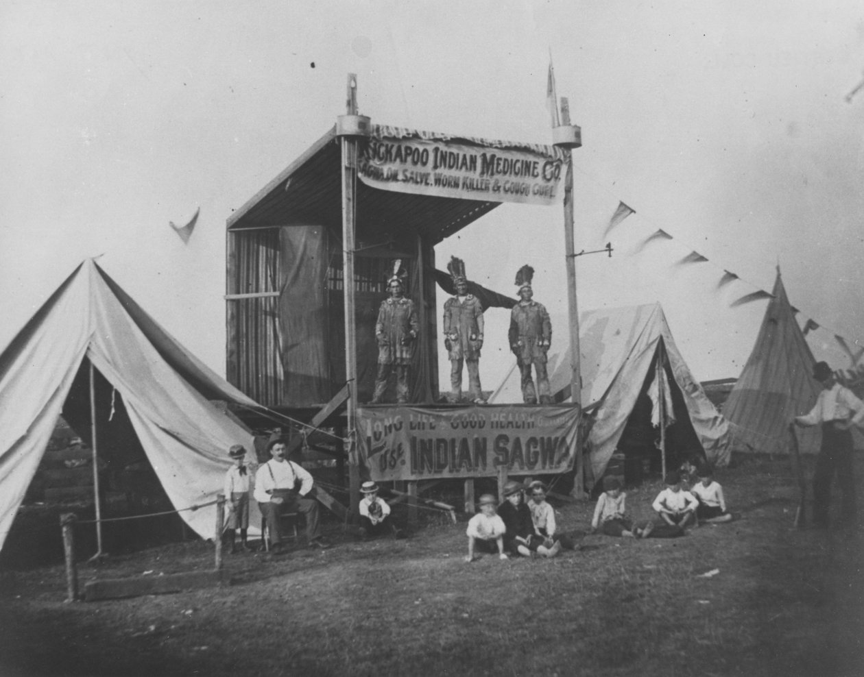 Compañía de Medicina India Kickapoo, 1892 de Pierre A. Gentieu