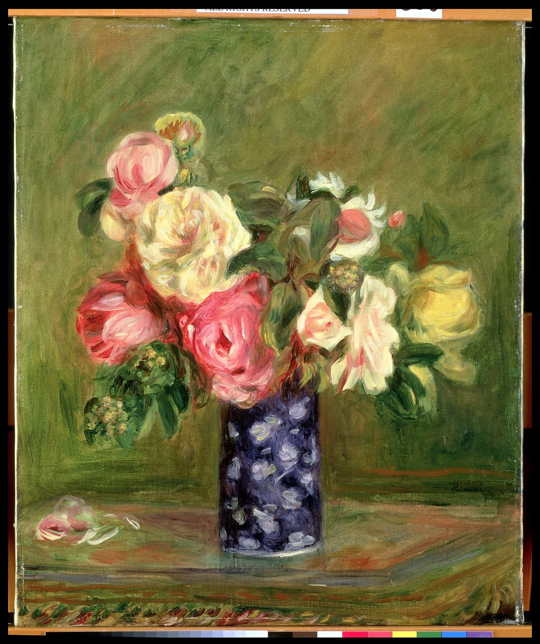 Rosas en un jarrón azul de Pierre Auguste Renoir